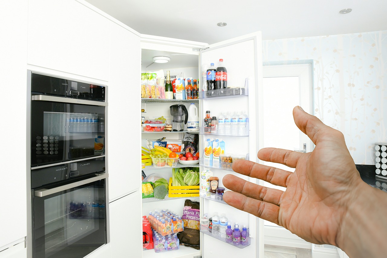 למה אי אפשר להשאיר שימורים במקרר?